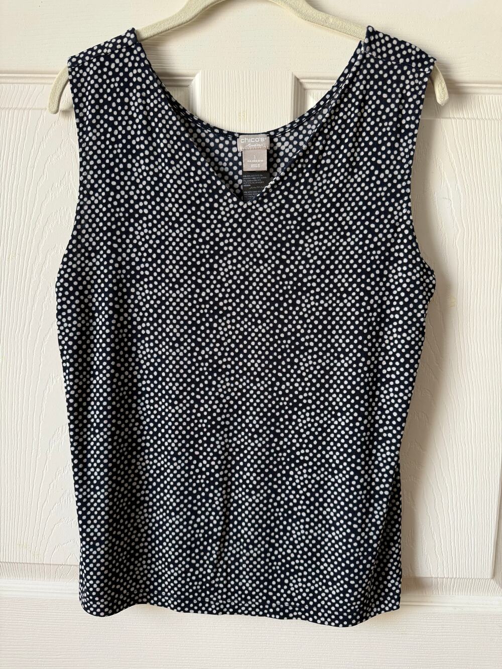 Chico’s Travelers Tank Top Size 1 (8/10) Classic Minimalist Polka‎ Dot Travel